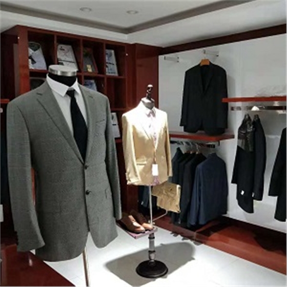 工服美西服展廳